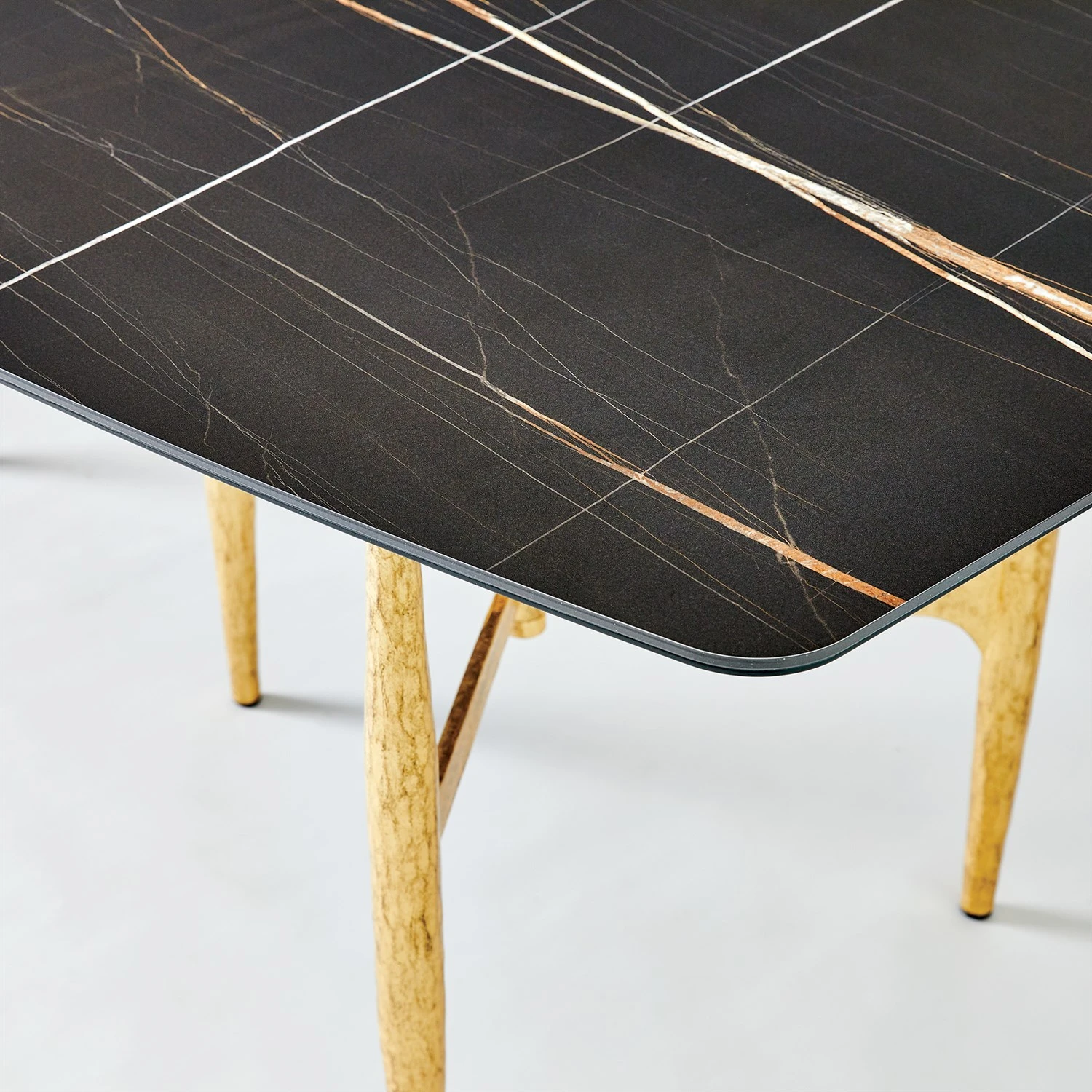 Radius Tables-Gold/Noir Lux Top 9 Radius Tables-Gold/Noir Lux Top - Image 7