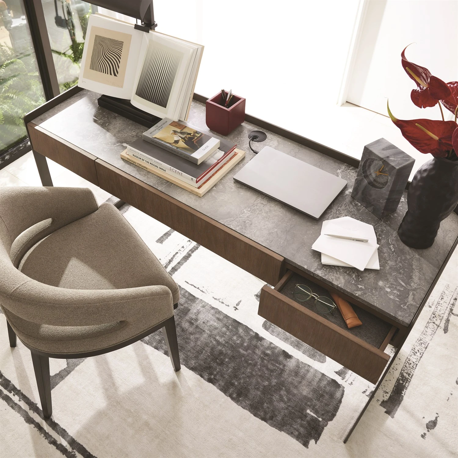 Tabletop Easel Lamp-Bronze 8 Tabletop Easel Lamp-Bronze - Image 6